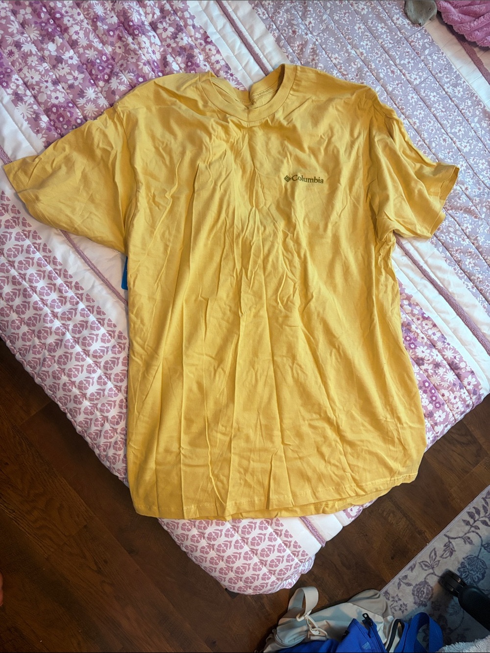 Columbia Men’s Yellow Short-Sleeve Logo Tee